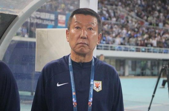 男女忍不住爽极了动态
