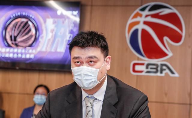 草灯和尚陈玉莲饰演的角色
