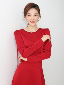 julia痴女正在播放